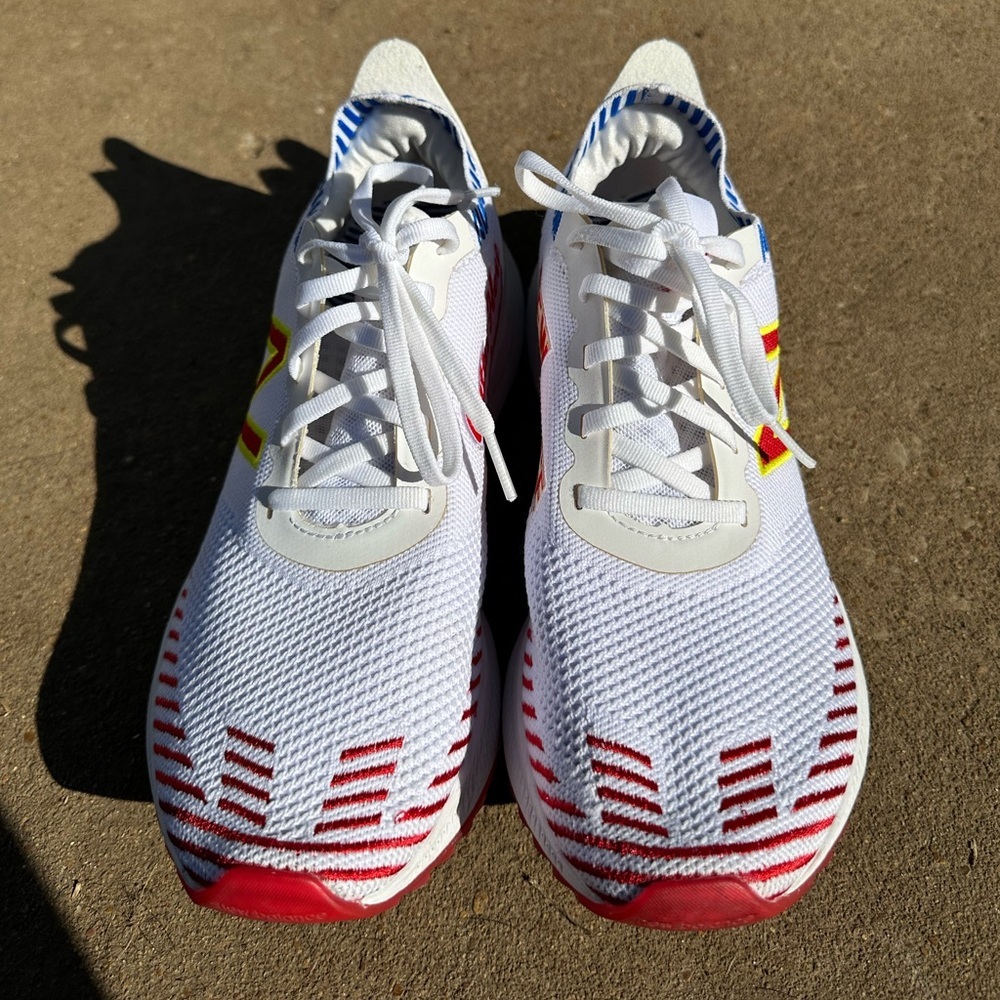 New Balance FuelCell Echo x Big League Chew 'Outta Here Original' sneakers 9.5 - Picture 2 of 8